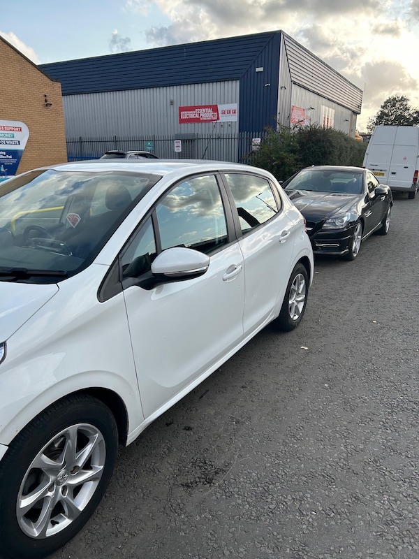 Used Peugeot 208 2016 for sale - 75584417: Photo 7