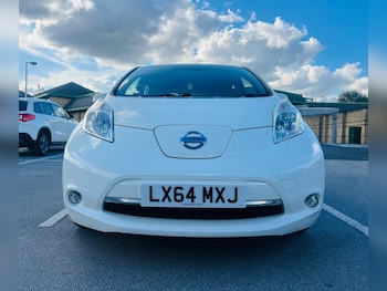 Nissan - Leaf