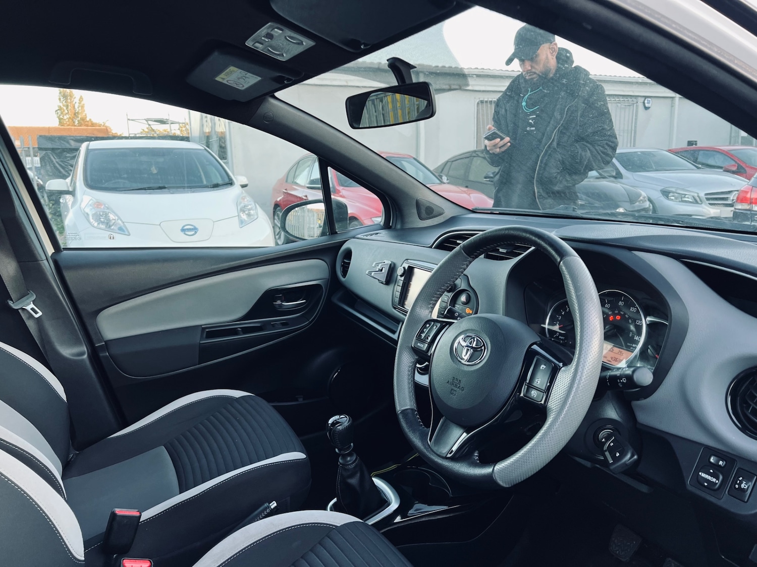 Used Toyota Yaris 2016 for sale - 76071458: Photo 13