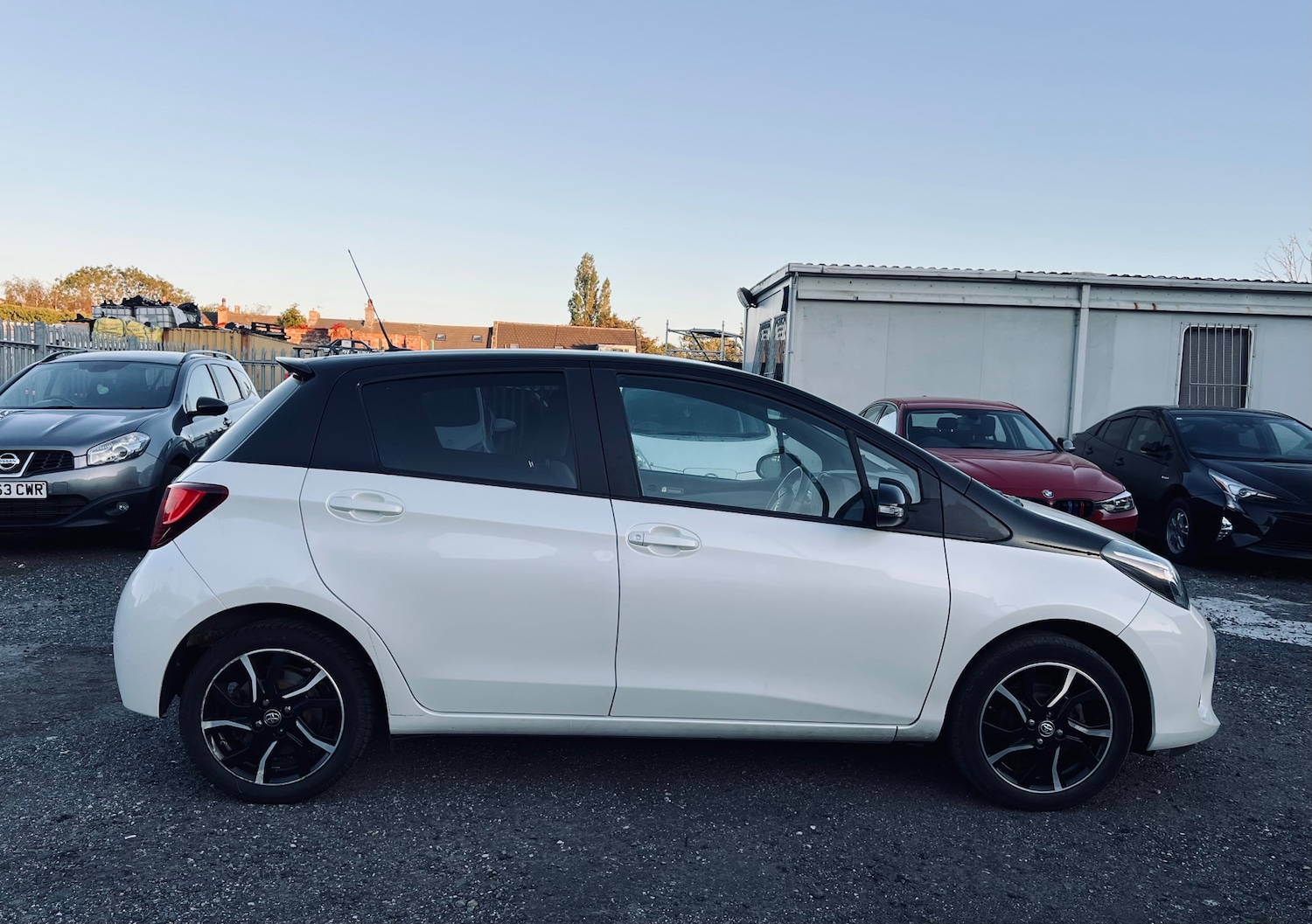 Used Toyota Yaris 2016 for sale - 76071458: Photo 4