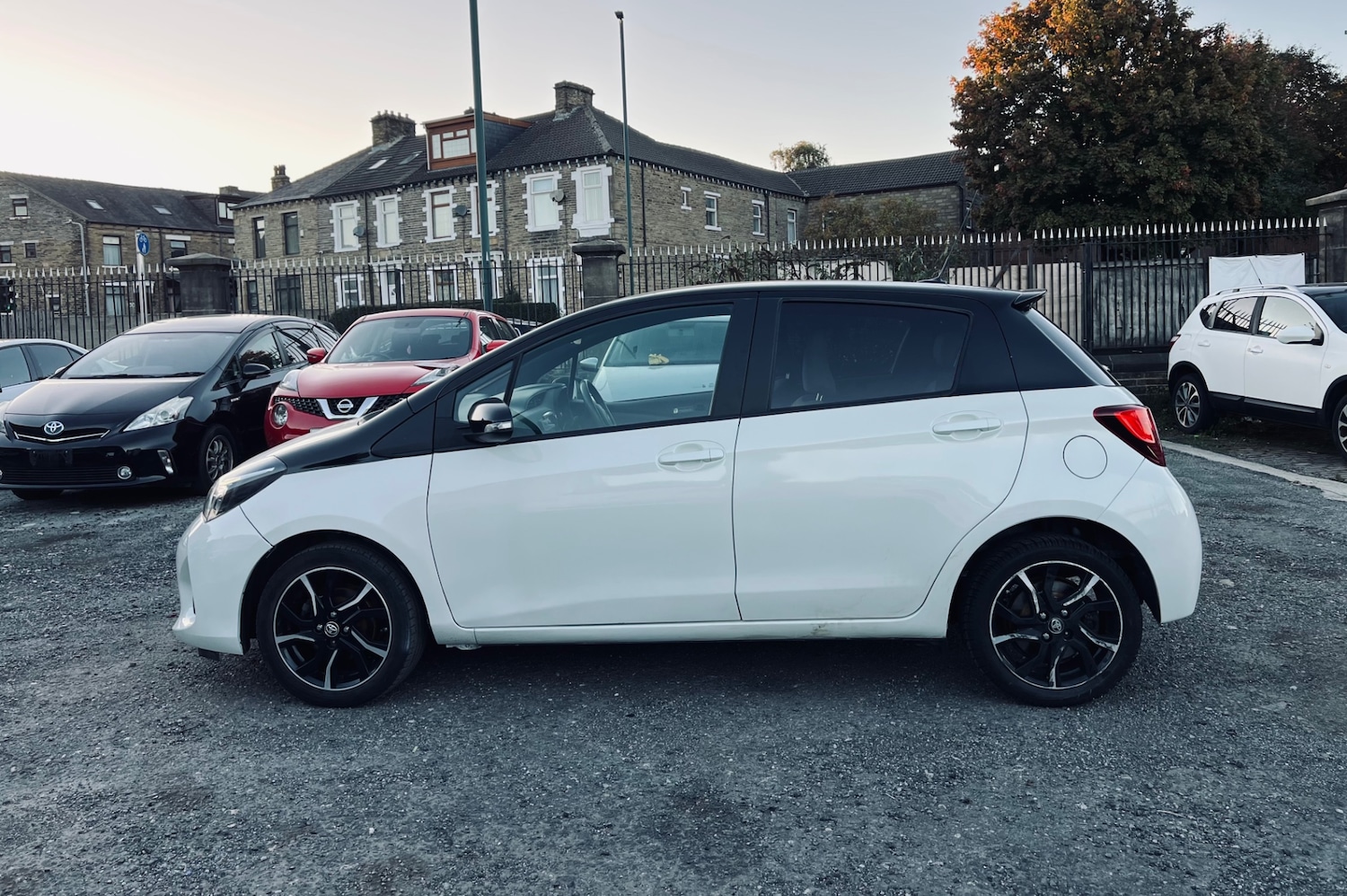 Used Toyota Yaris 2016 for sale - 76071458: Photo 5