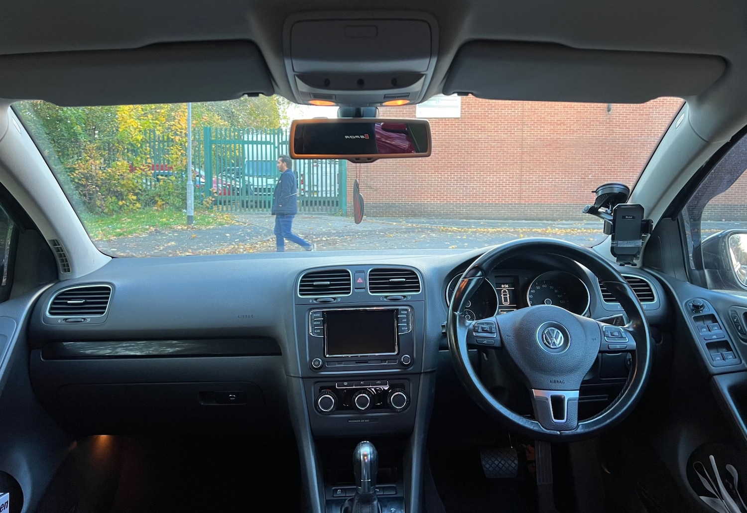 Used Volkswagen Golf 2011 for sale - 76620680: Photo 19