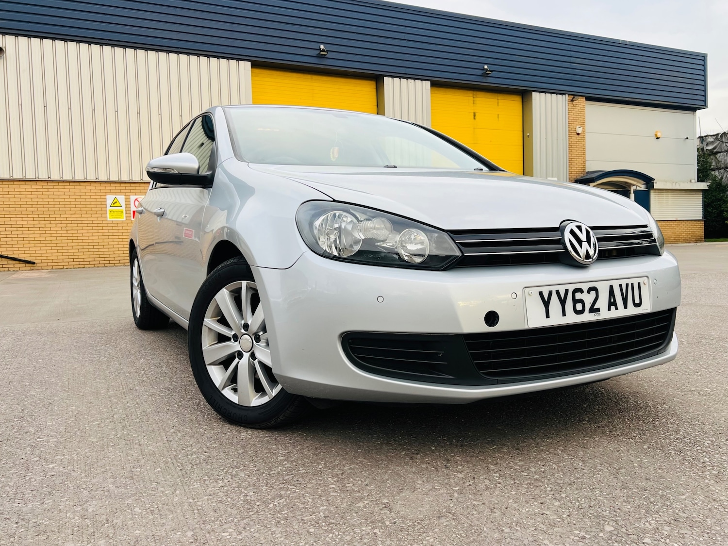 Used Volkswagen Golf 2012 for sale - 76013878: Photo 2