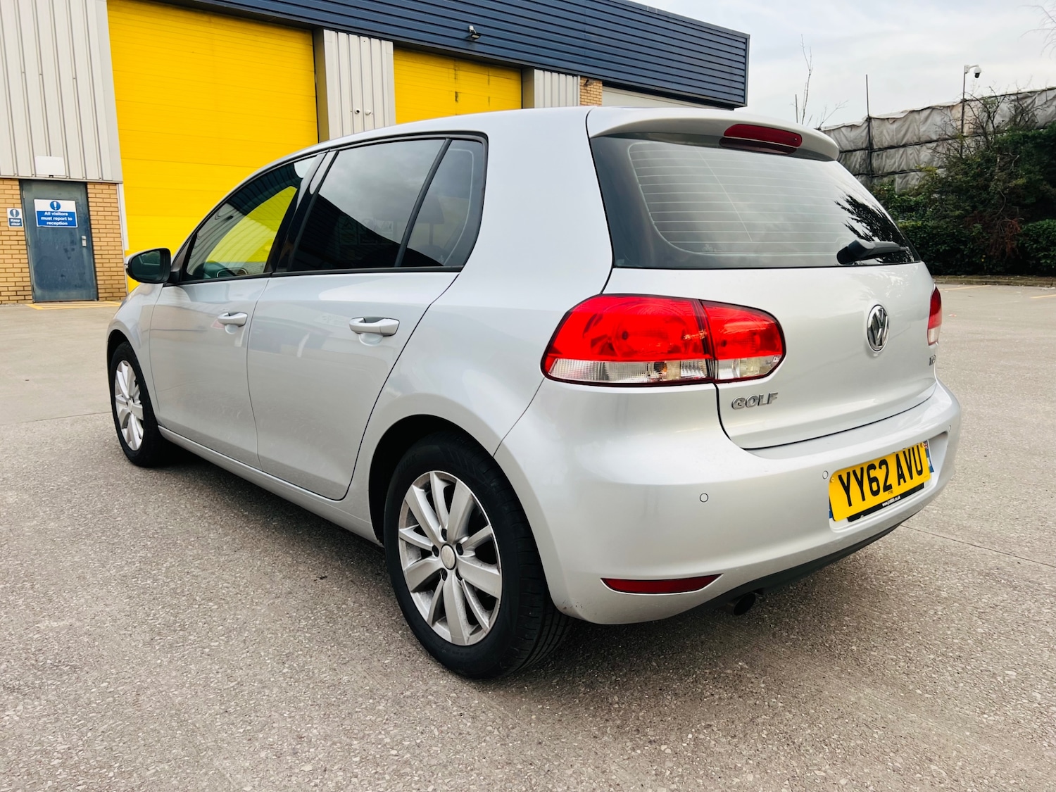 Used Volkswagen Golf 2012 for sale - 76013878: Photo 4