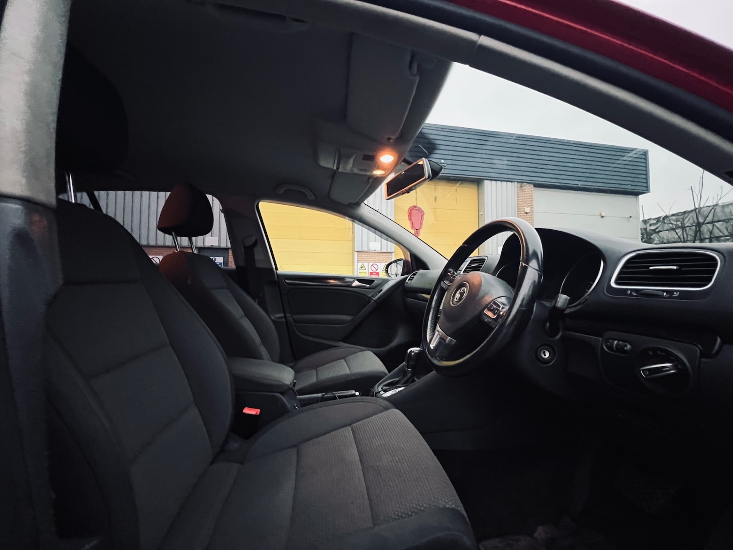 Used Volkswagen Golf 2012 for sale - 76500494: Photo 12