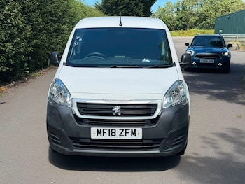 Used Peugeot Partner 2018 for sale - 79087576: Photo
