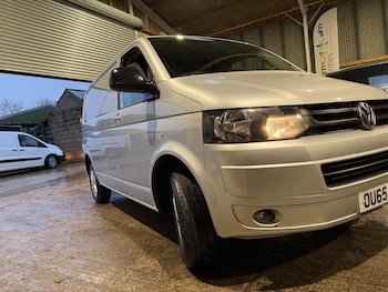 Used Volkswagen Transporter 2015 for sale - 77179735: Photo