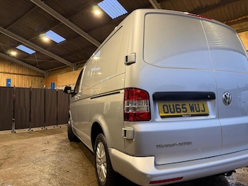 Used Volkswagen Transporter 2015 for sale - 77179735: Photo