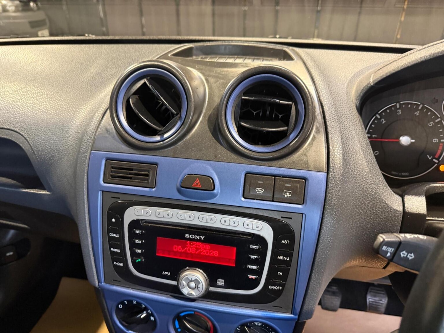 Used Ford Fiesta 2008 for sale - 77459962: Photo 36