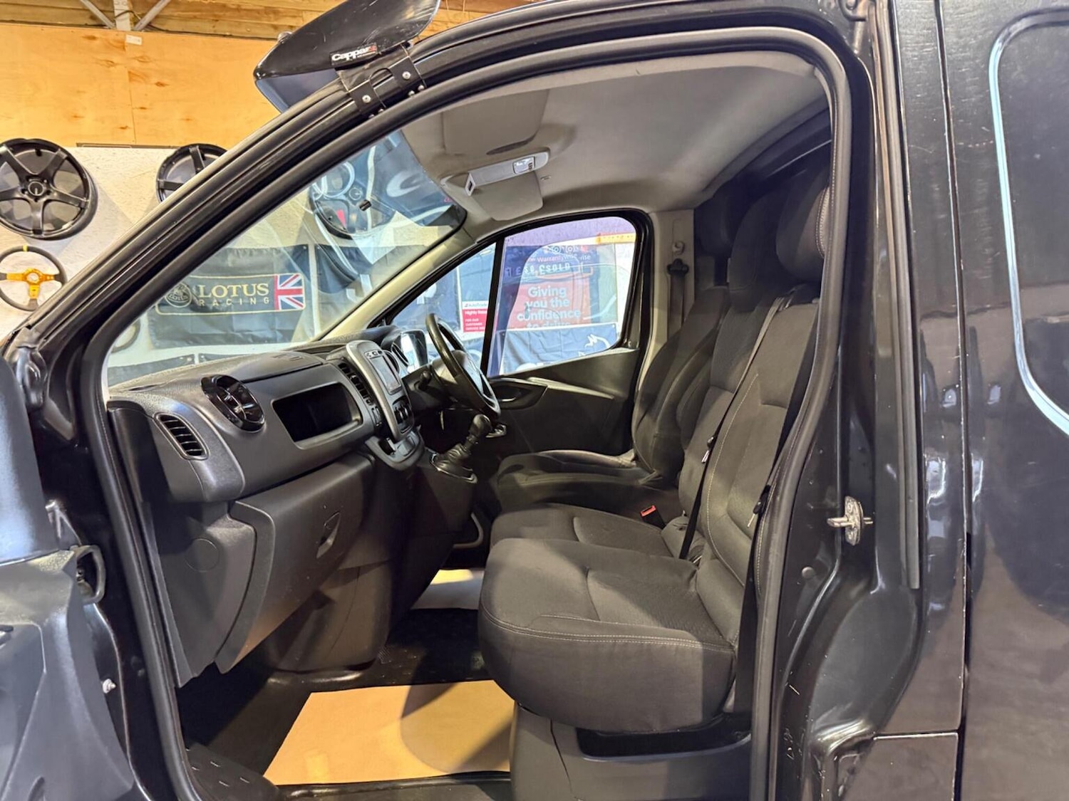 Used Vauxhall Vivaro 2015 for sale - 77639214: Photo 26