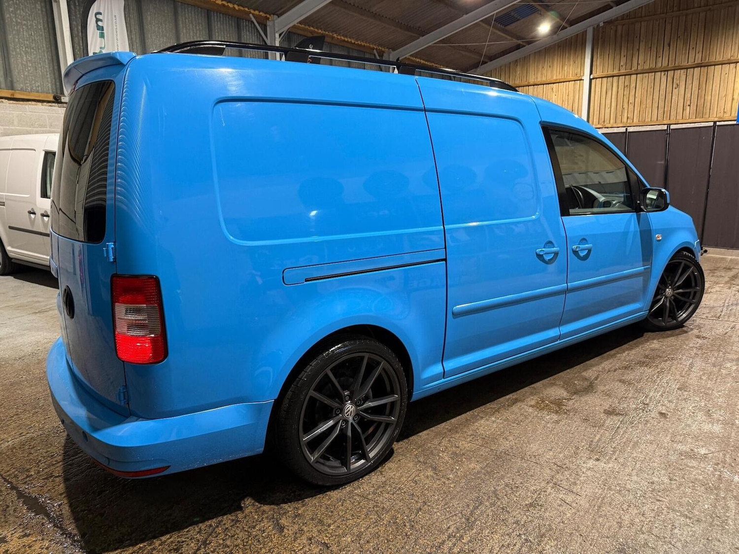 Used Volkswagen Caddy Maxi 2010 for sale - 76837053: Photo 12