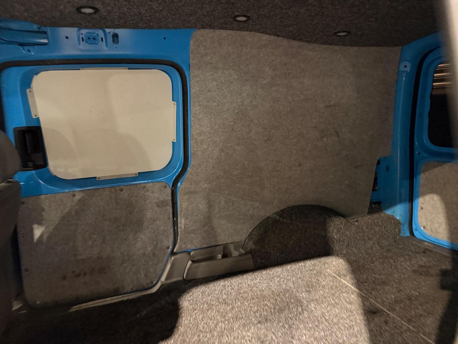 Used Volkswagen Caddy Maxi 2010 for sale - 76837053: Photo 33