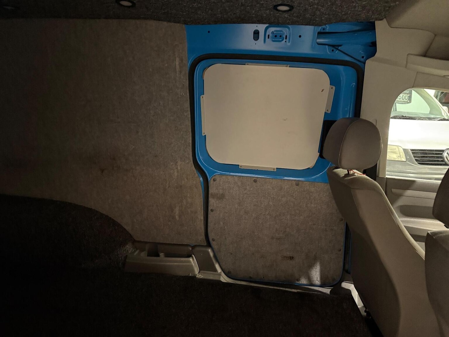 Used Volkswagen Caddy Maxi 2010 for sale - 76837053: Photo 42