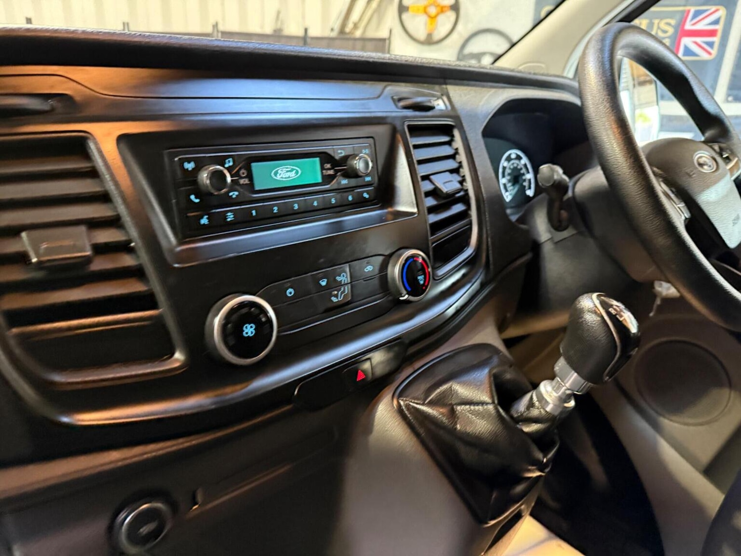 Used Ford Transit Custom 2019 for sale - 76669175: Photo 25