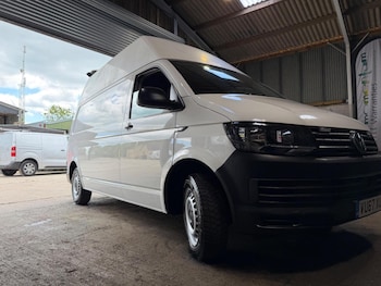 Used Volkswagen Transporter 2017 for sale - 78445632: Photo