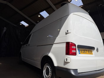 Used Volkswagen Transporter 2017 for sale - 78445632: Photo