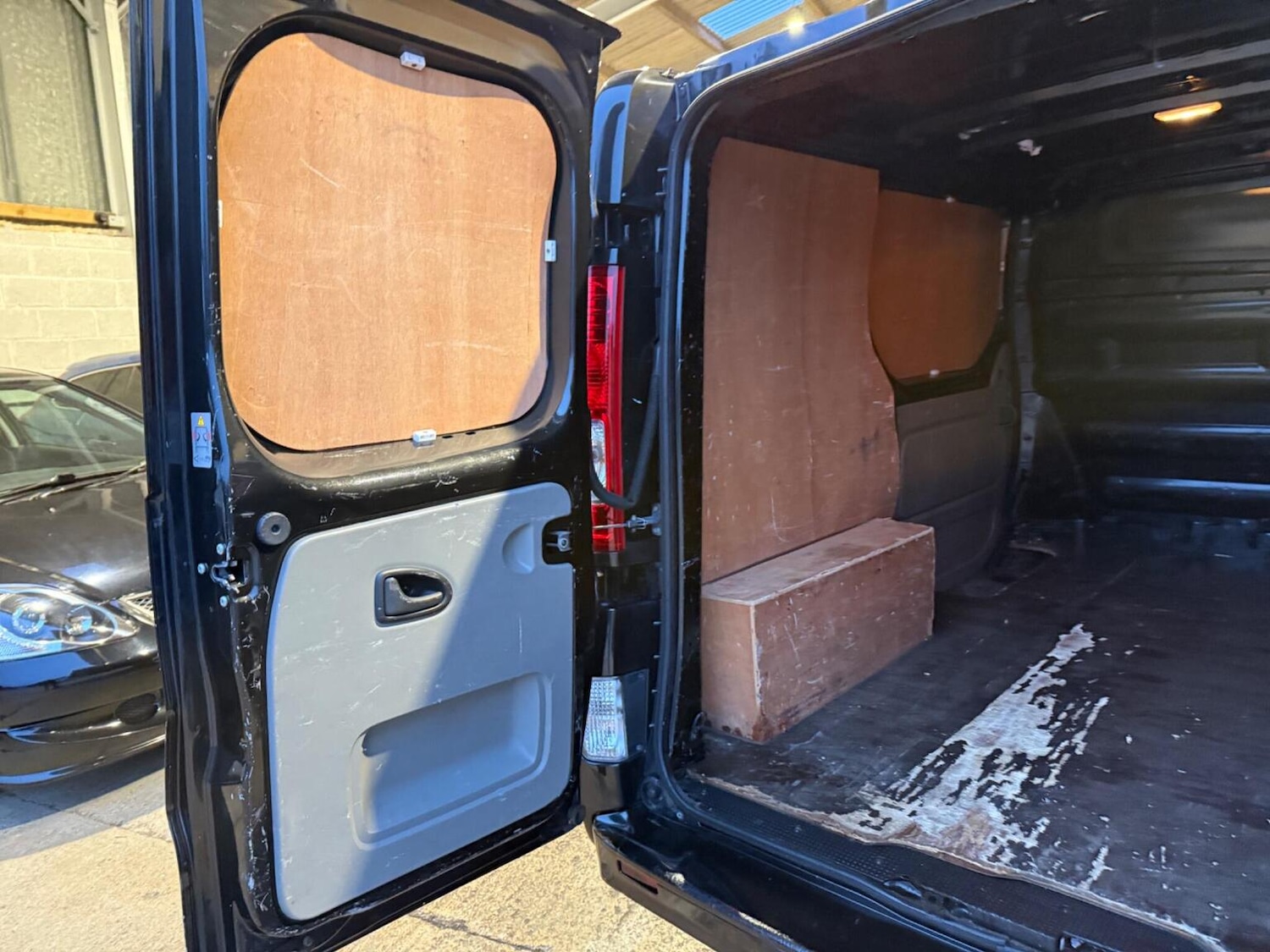 Used Renault Trafic 2014 for sale - 76299082: Photo 37