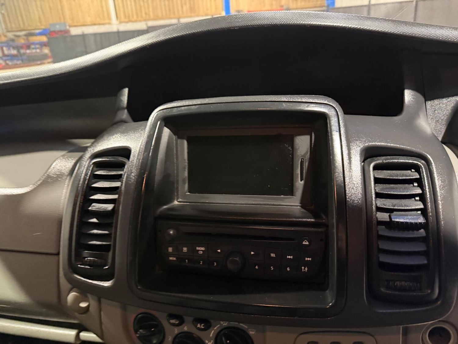 Used Renault Trafic 2014 for sale - 76299082: Photo 42