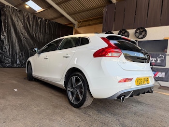 Used Volvo V40 2015 for sale - 79295664: Photo