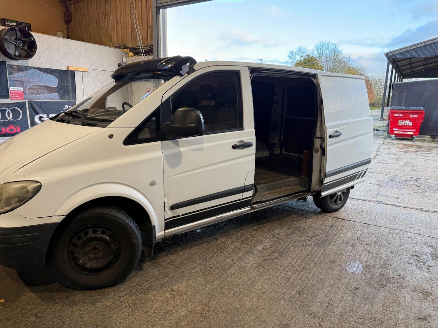 Used Mercedes-Benz Vito 2009 for sale - 76510885: Photo 27
