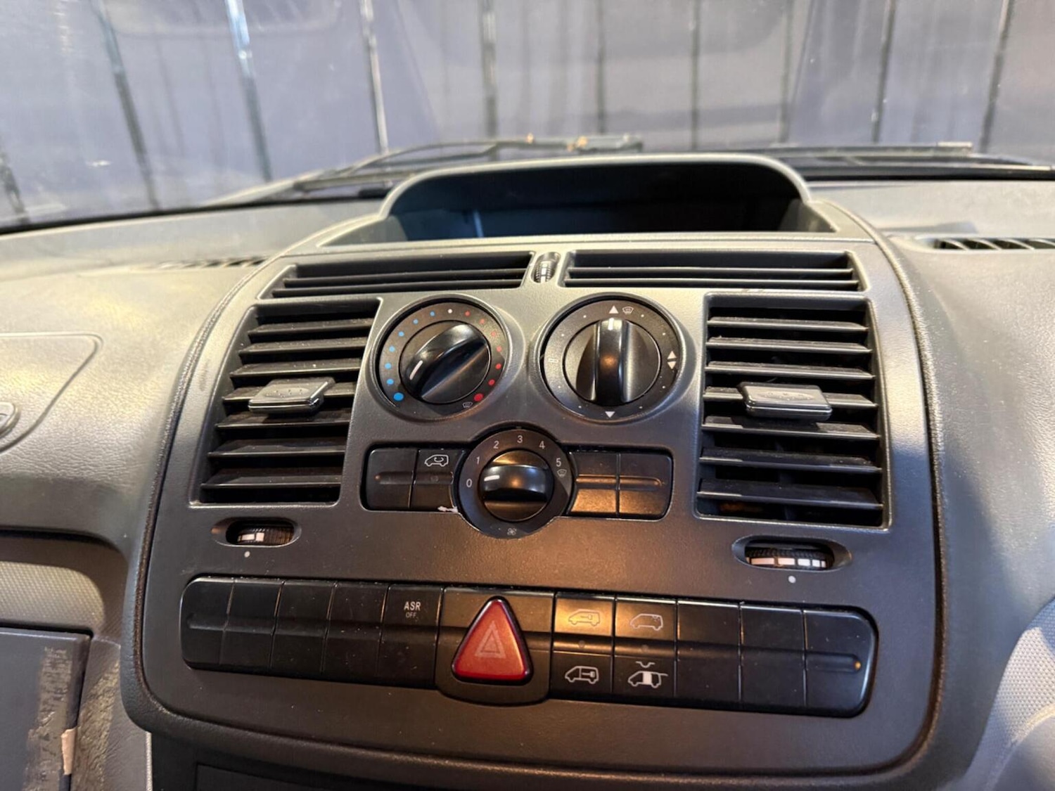 Used Mercedes-Benz Vito 2009 for sale - 76510885: Photo 30