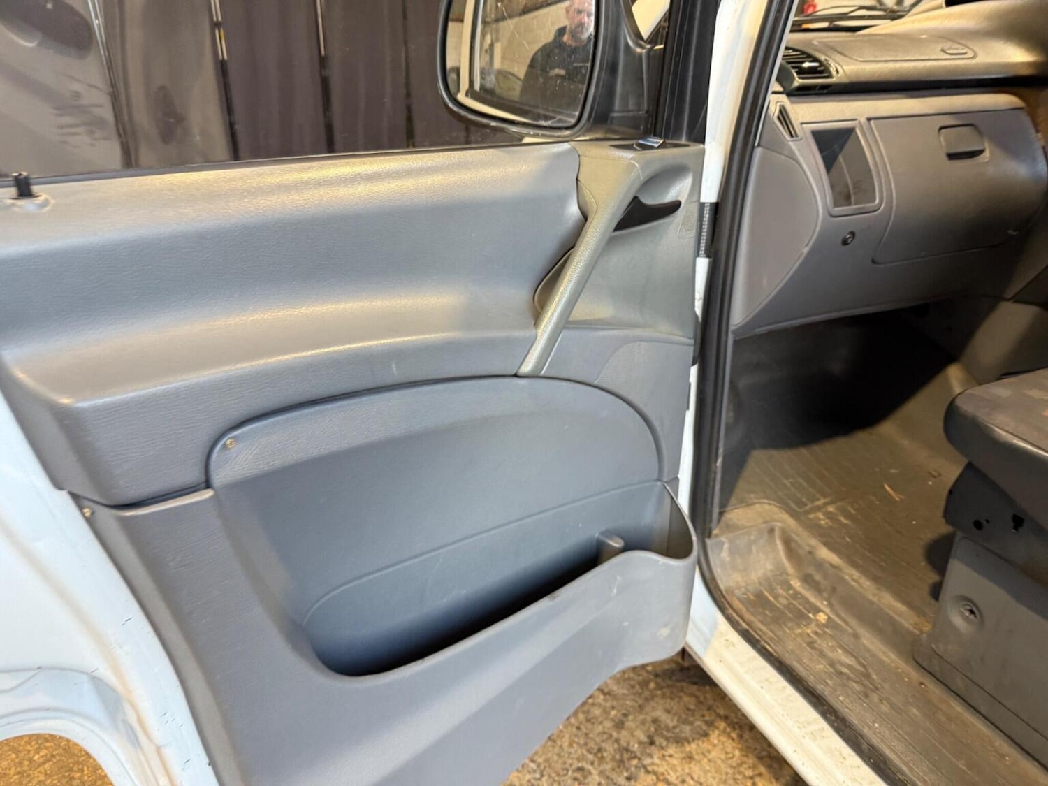 Used Mercedes-Benz Vito 2009 for sale - 76510885: Photo 32