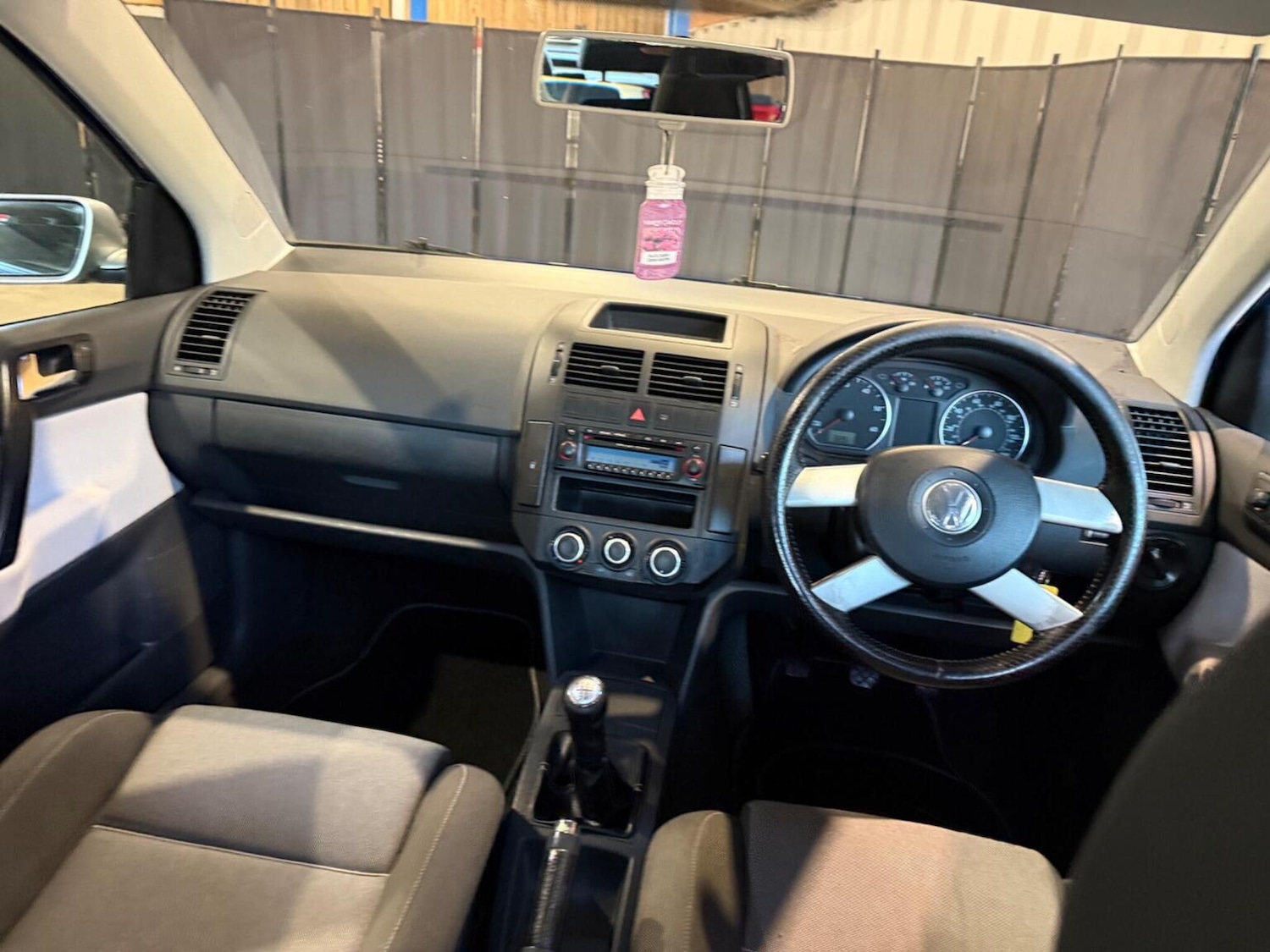 Used Volkswagen Polo 2005 for sale - 76605796: Photo 39