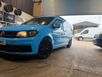 Used Volkswagen Caddy Maxi 2016 for sale - 78213606: Photo