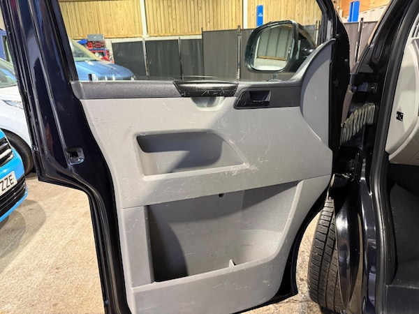 Used Volkswagen Transporter 2015 for sale - 76041000: Photo 27
