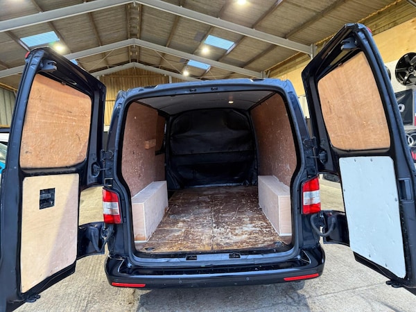 Used Volkswagen Transporter 2015 for sale - 76041000: Photo 33