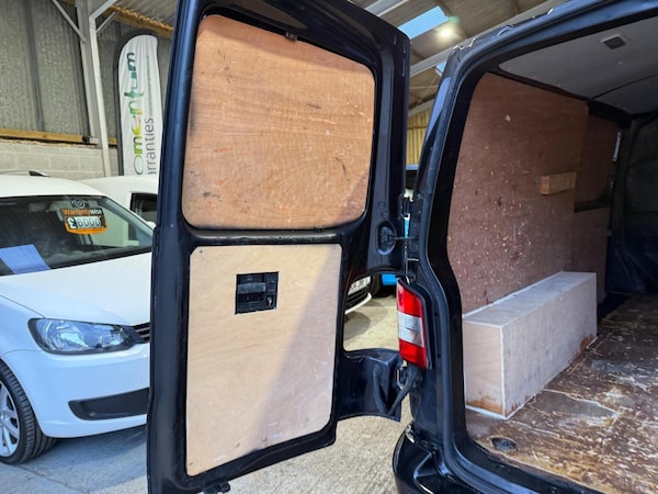 Used Volkswagen Transporter 2015 for sale - 76041000: Photo 39