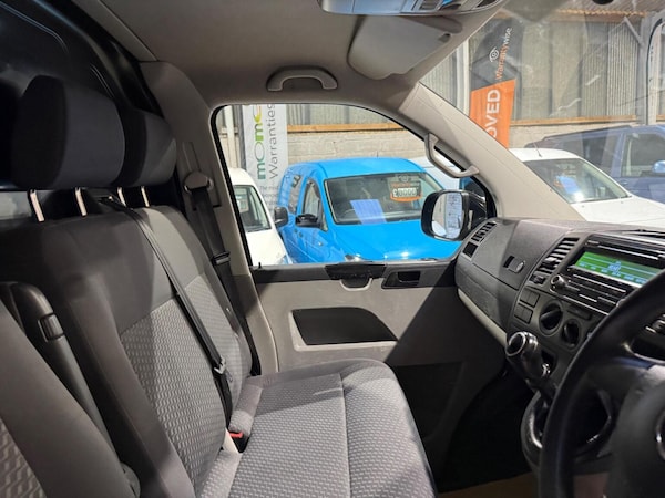 Used Volkswagen Transporter 2015 for sale - 76041000: Photo 43