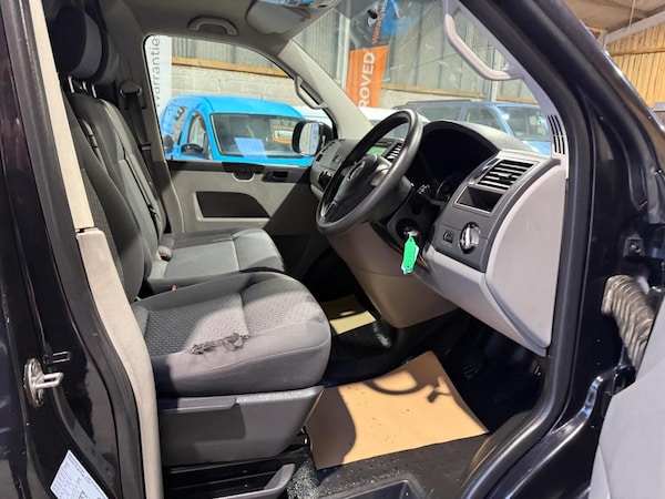 Used Volkswagen Transporter 2015 for sale - 76041000: Photo 45