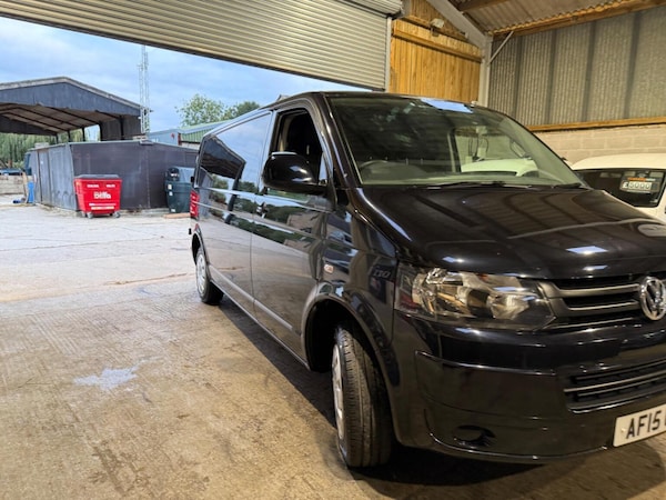 Used Volkswagen Transporter 2015 for sale - 76041000: Photo 8