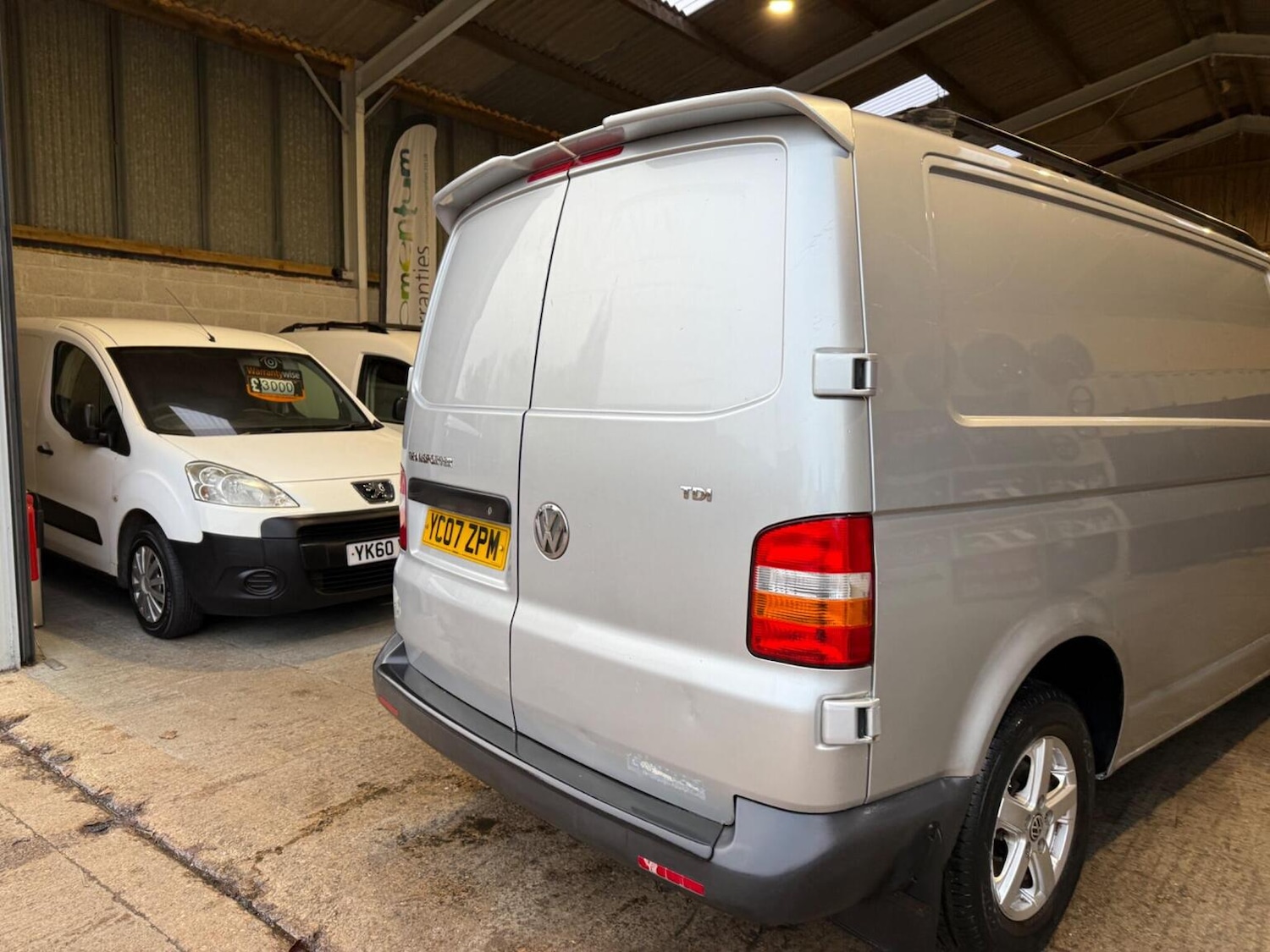 Used Volkswagen Transporter 2007 for sale - 76830368: Photo 14