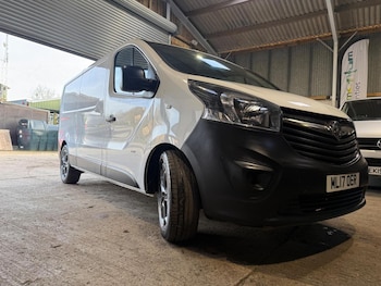 Used Vauxhall Vivaro 2017 for sale - 77864824: Photo