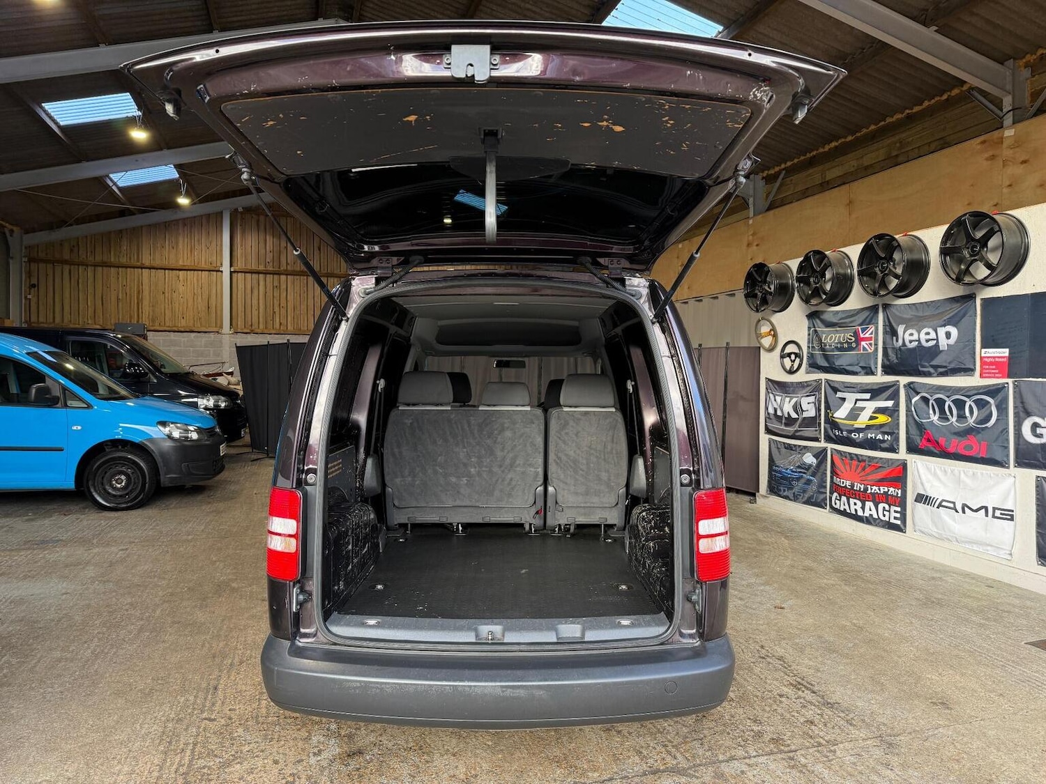 Used Volkswagen Caddy Maxi 2013 for sale - 76924422: Photo 36