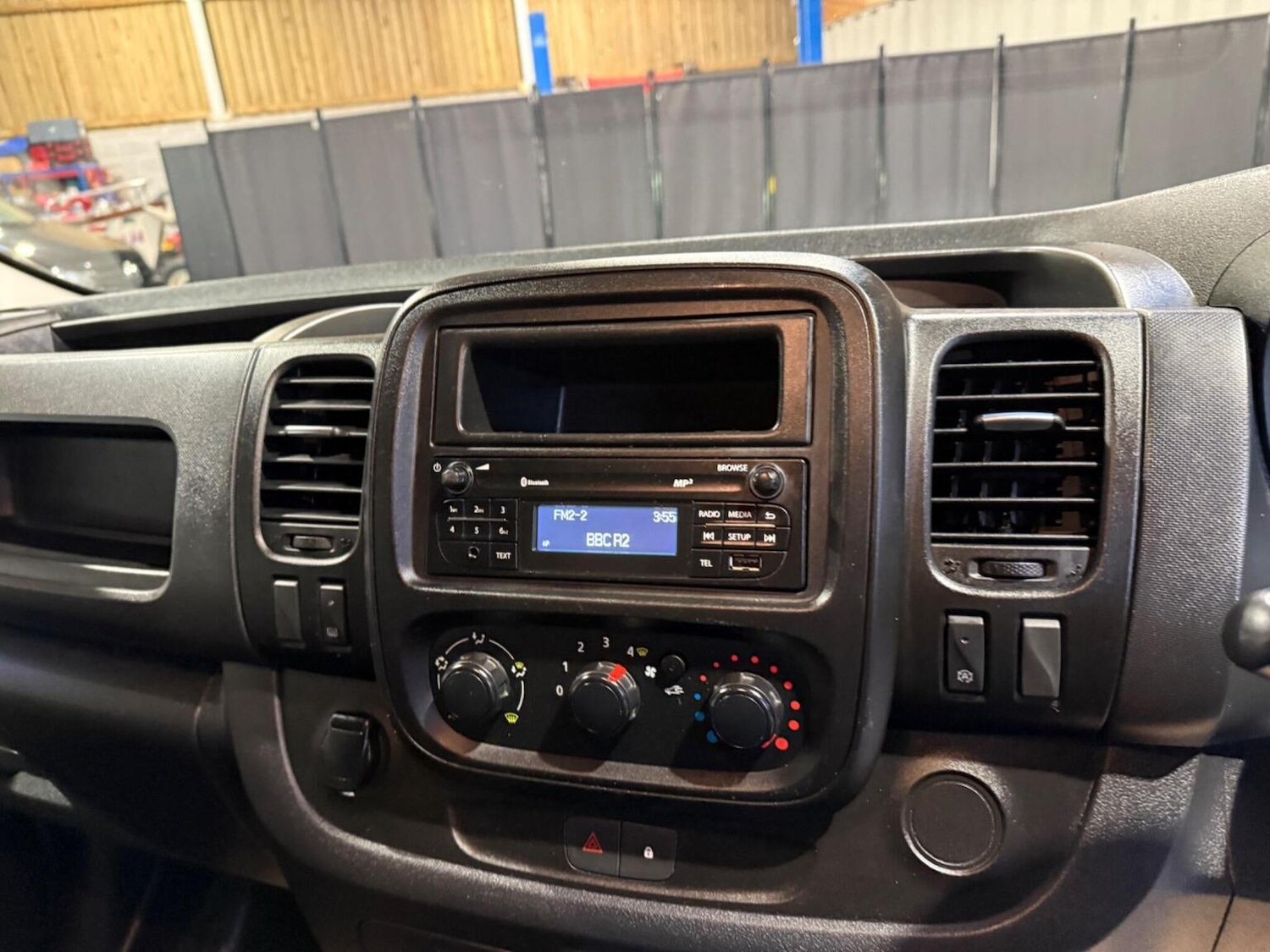 Used Renault Trafic 2019 for sale - 76488669: Photo 42