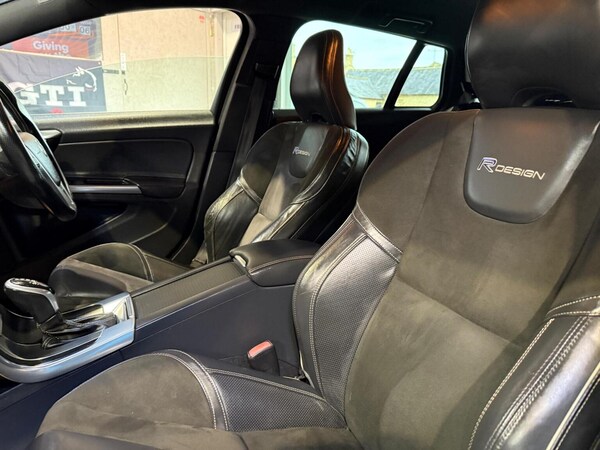 Used Volvo V60 2014 for sale - 76174081: Photo 25