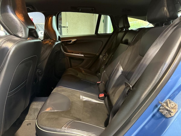 Used Volvo V60 2014 for sale - 76174081: Photo 30