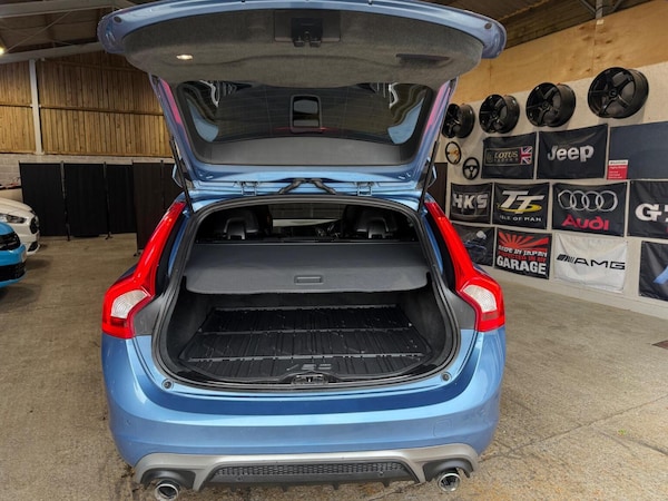 Used Volvo V60 2014 for sale - 76174081: Photo 35