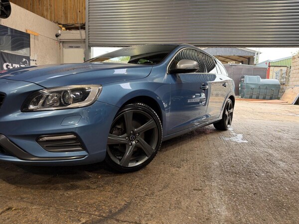 Used Volvo V60 2014 for sale - 76174081: Photo 3