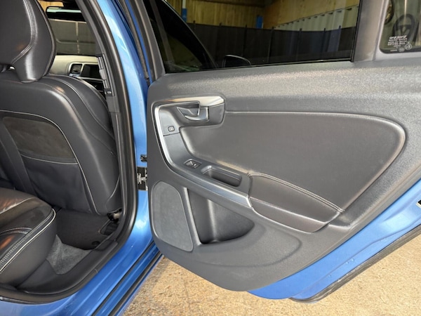 Used Volvo V60 2014 for sale - 76174081: Photo 42