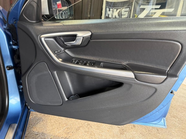Used Volvo V60 2014 for sale - 76174081: Photo 47