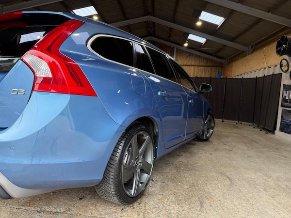 Used Volvo V60 2014 for sale - 76174081: Photo 5