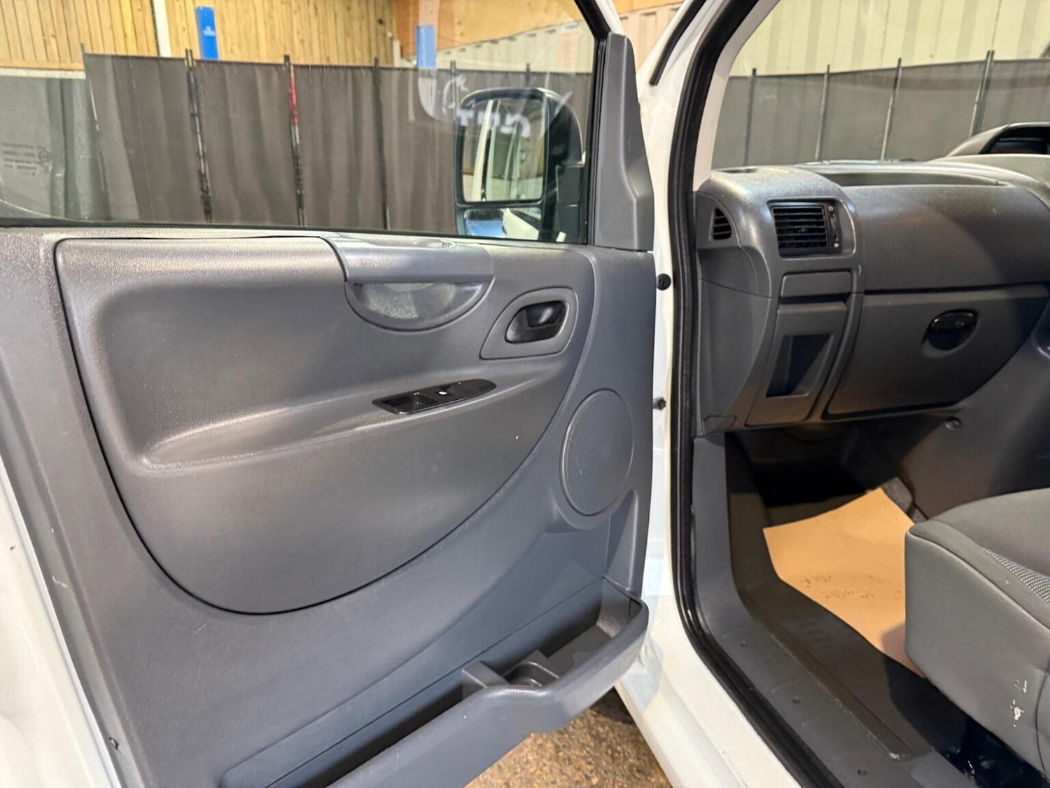 Used Citroen Dispatch 2015 for sale - 76317441: Photo 29