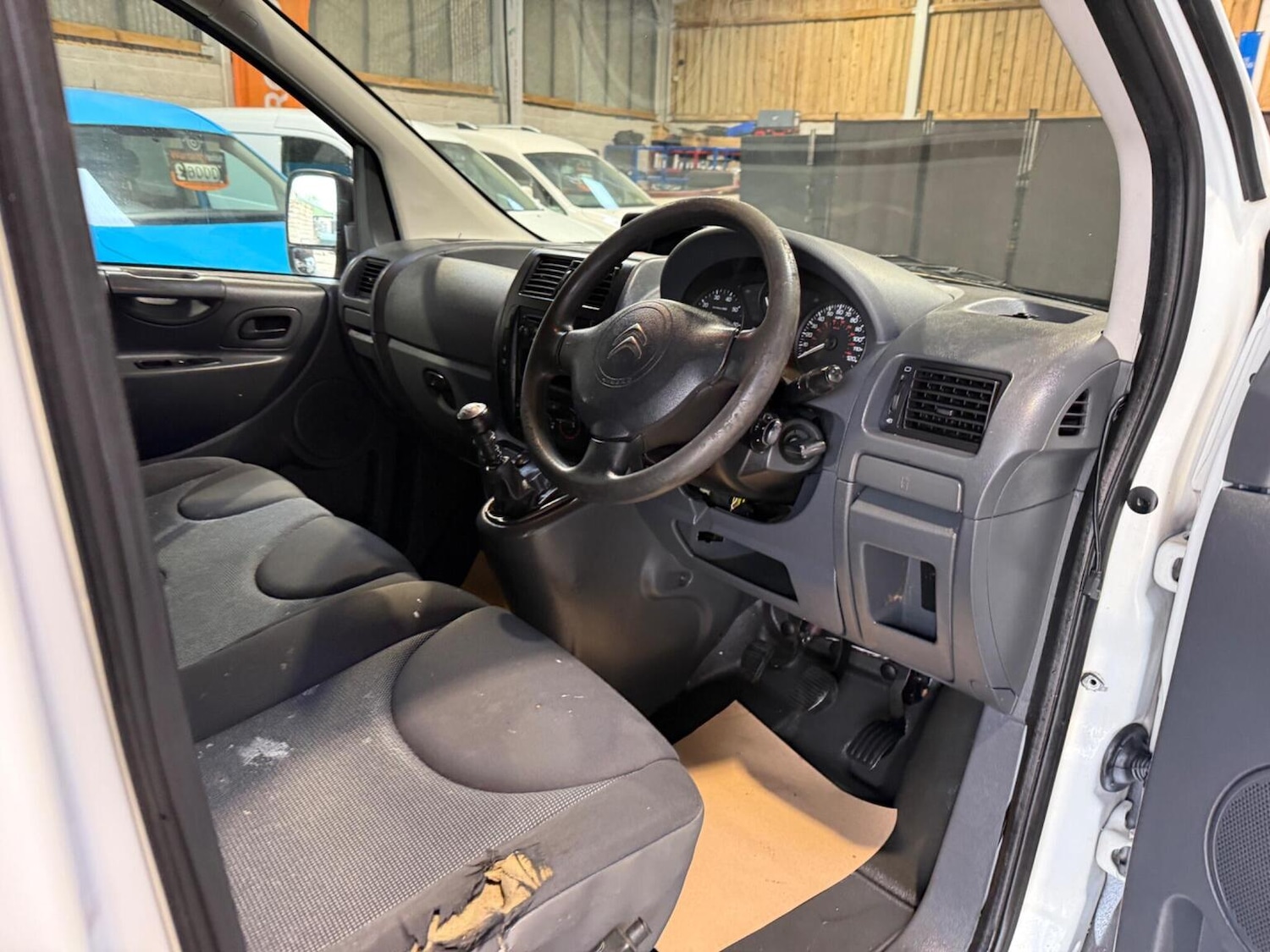 Used Citroen Dispatch 2015 for sale - 76317441: Photo 52