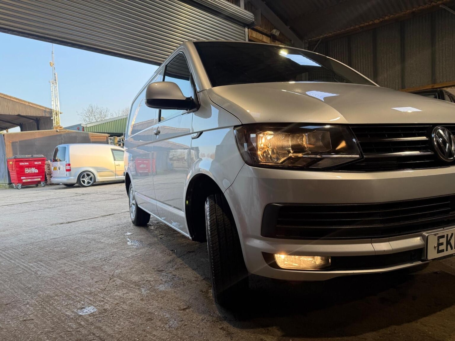 Used Volkswagen Transporter 2019 for sale - 77758995: Photo 2