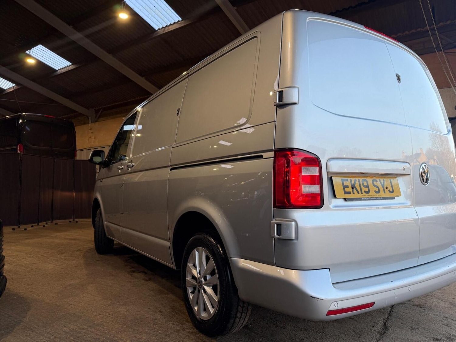 Used Volkswagen Transporter 2019 for sale - 77758995: Photo 4