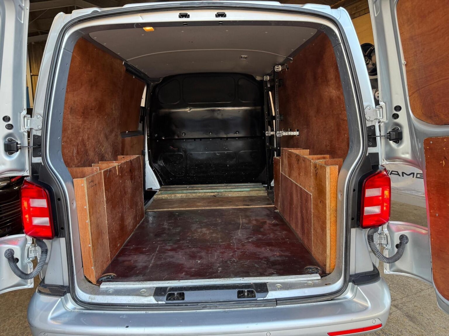 Used Volkswagen Transporter 2019 for sale - 77758995: Photo 40